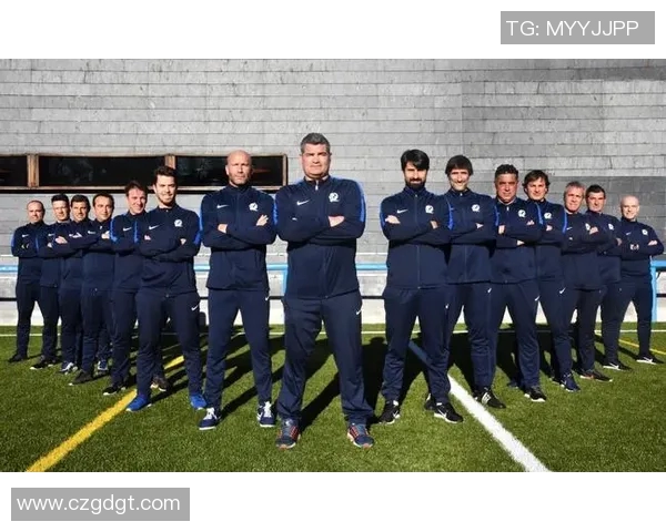 成都羽毛球队配合排名创新高展现团队实力与竞技水平