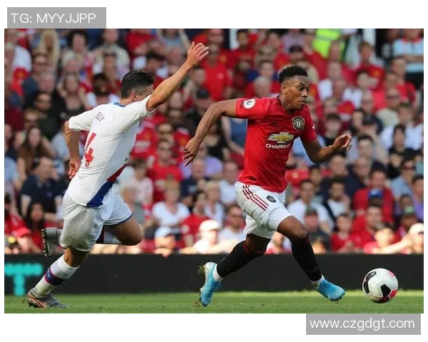 曼联主场迎战水晶宫精彩对决回顾与赛后分析