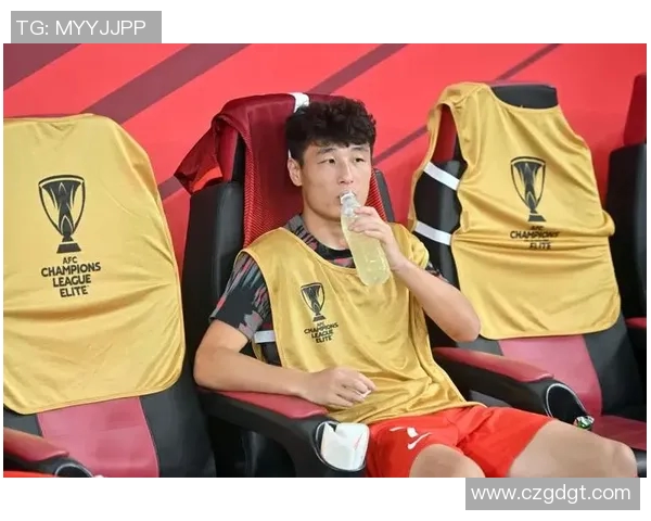 武磊与秦升的对决：从球场争锋到场外故事的深度解析