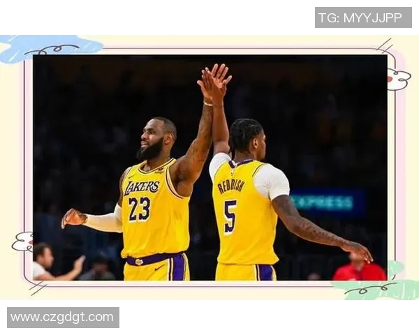 詹姆斯：从篮球场上的传奇到全球体育文化的象征与影响力探讨