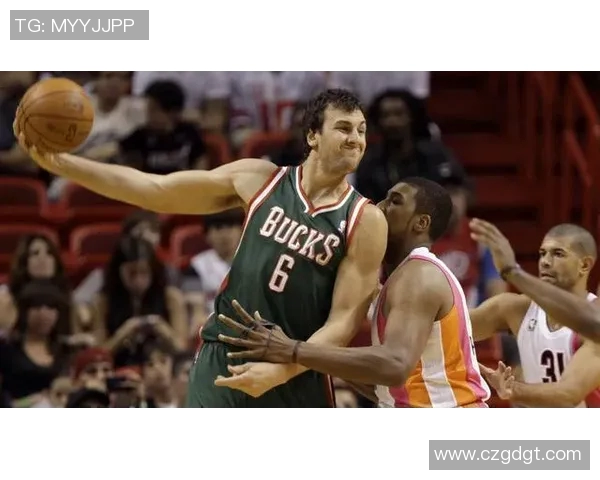 雄鹿对阵山猫的精彩对决回顾与赛季展望分析