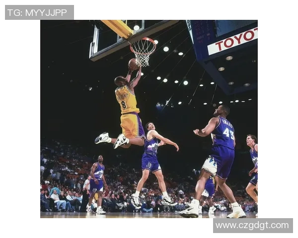 科比与罗斯巅峰对决精彩瞬间回顾视频解析与球技对比