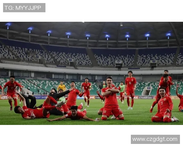 恒大与上港激战正酣精彩对决回顾及赛后分析